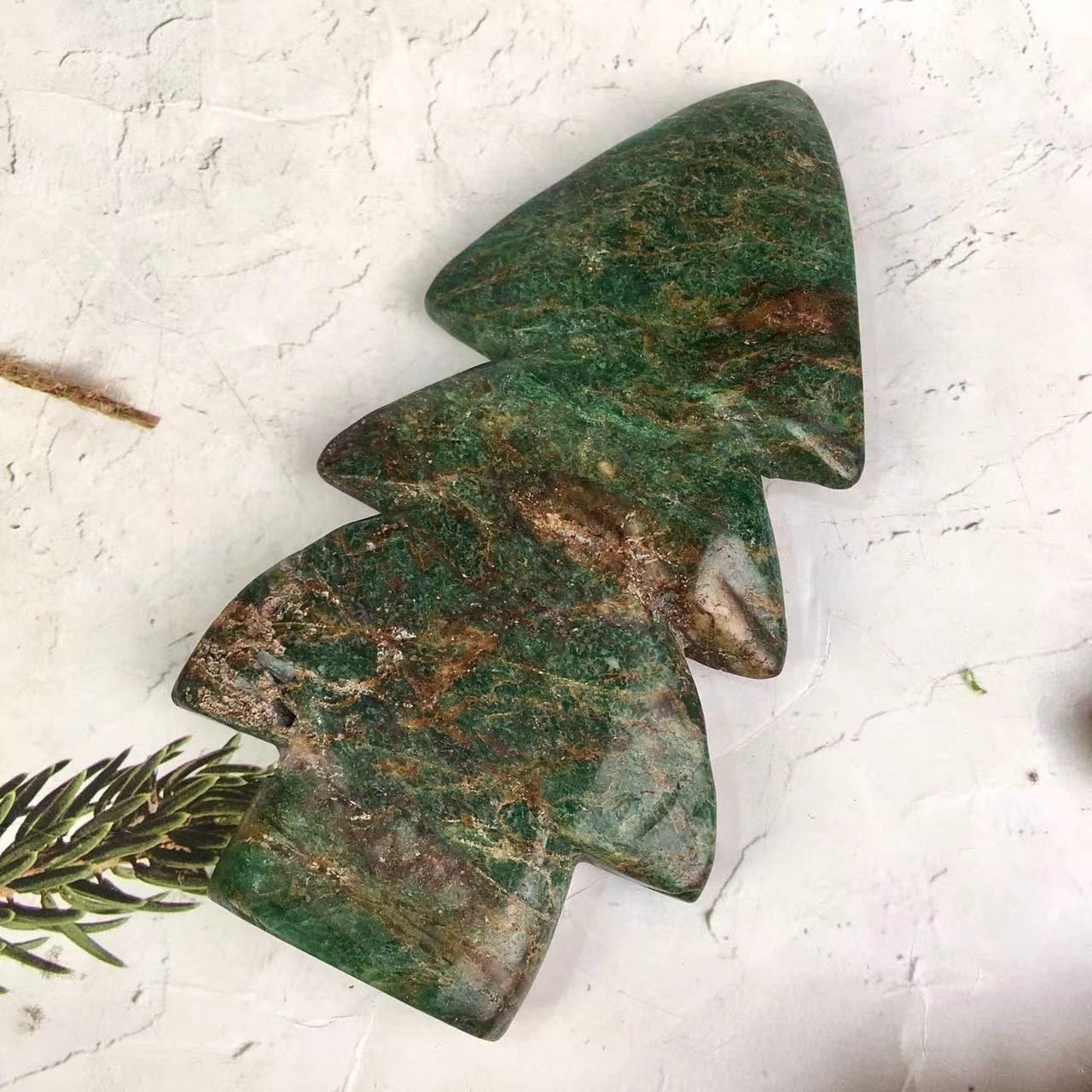Natural crystal Christmas Tree Hand-carved Crystal Pine Christmas Tree For Christmas Decor