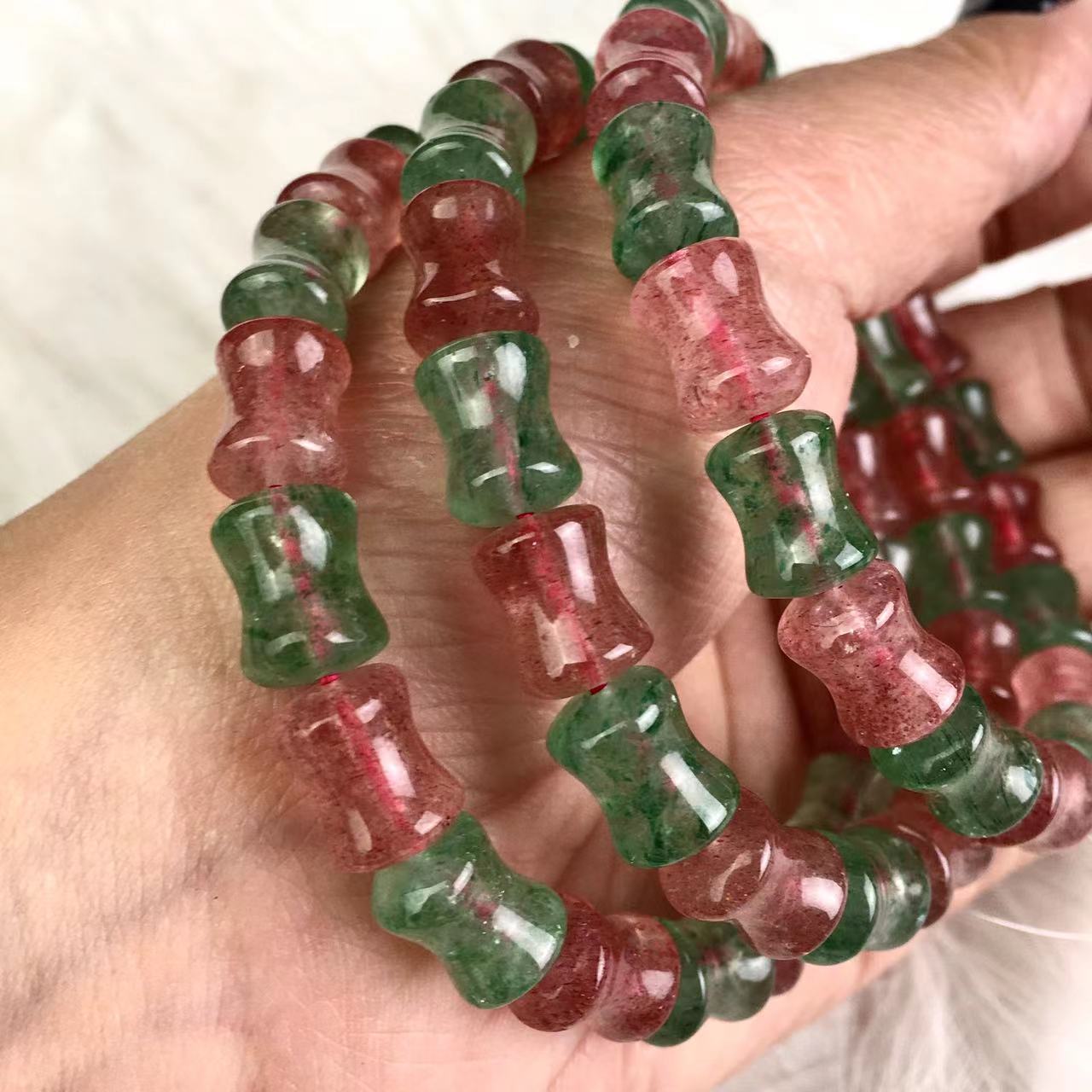 New Natural Strawberry Crystal Bracelet /Bangle Women's crystal Green strawberry and red strawberry bracelet 6mm