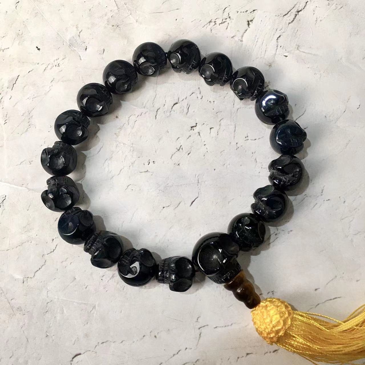 Black obsidian skulls keychain bracelets wholesale gemstone carving Crystal 13MM