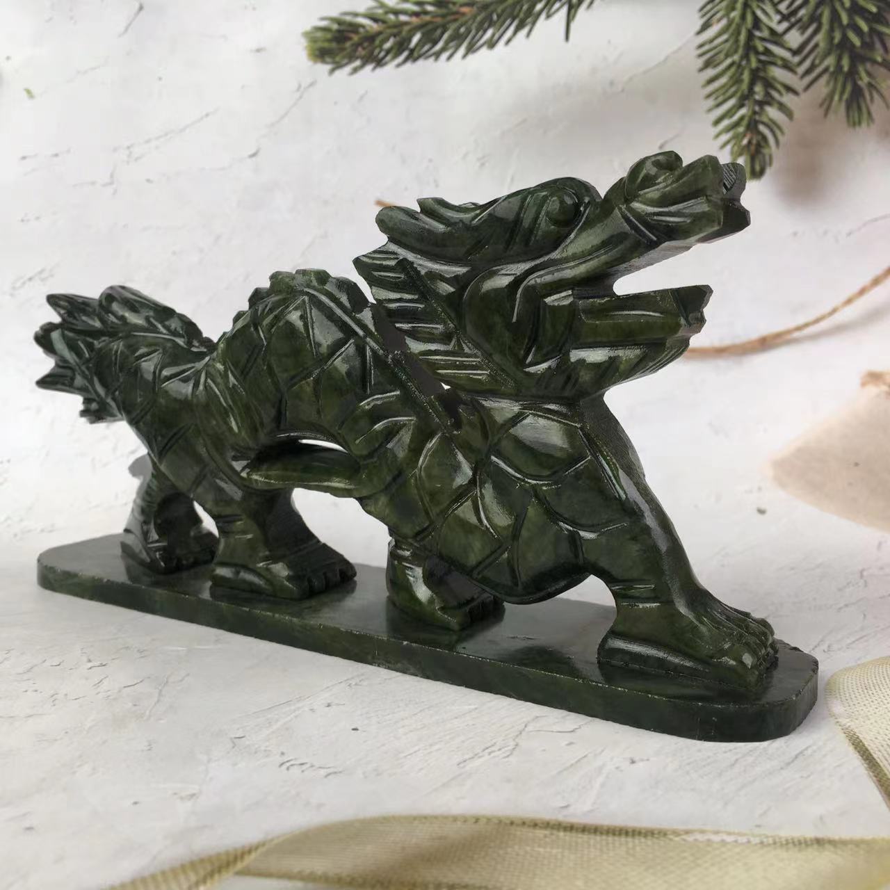 Wholesale Natural Xiuyu carving Hand Carved Serpentine Jade Gemstone Crystals Carved Green Jade elephant/ dragon/gold toad For Gift