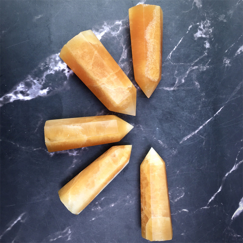 Wholesale Natural Yellow Jade Tower for Decoration 1kg
