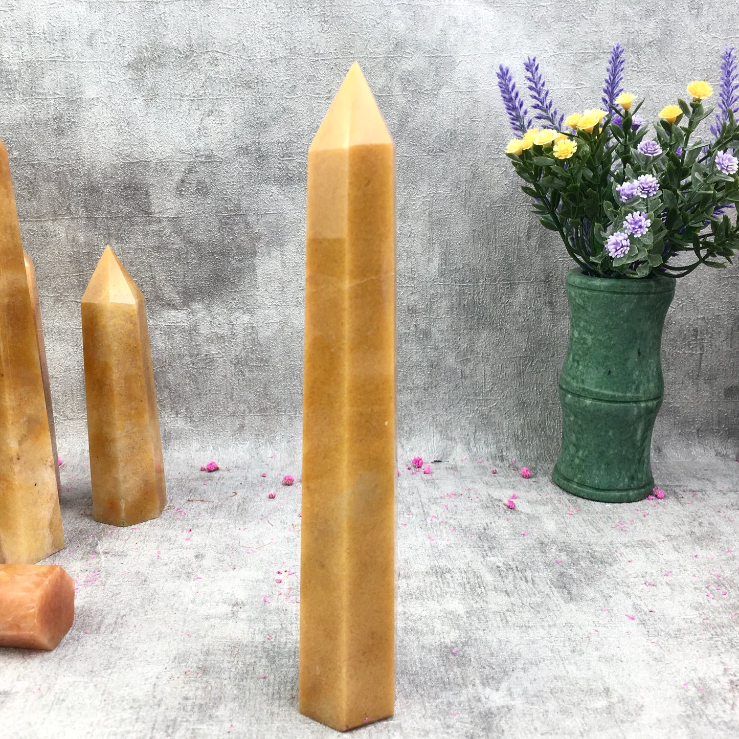 Wholesale Natural Yellow Jade Tower for Decoration 1kg