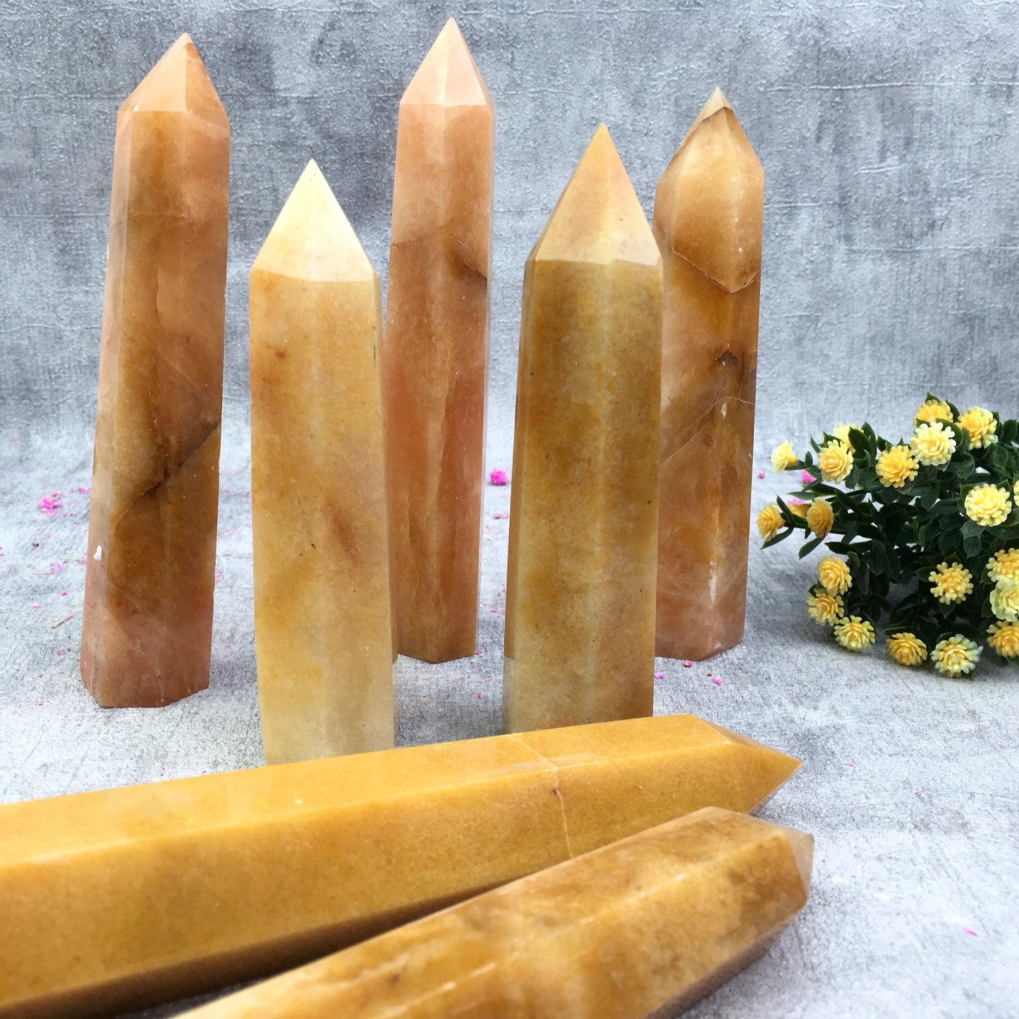 Wholesale Natural Yellow Jade Tower for Decoration 1kg