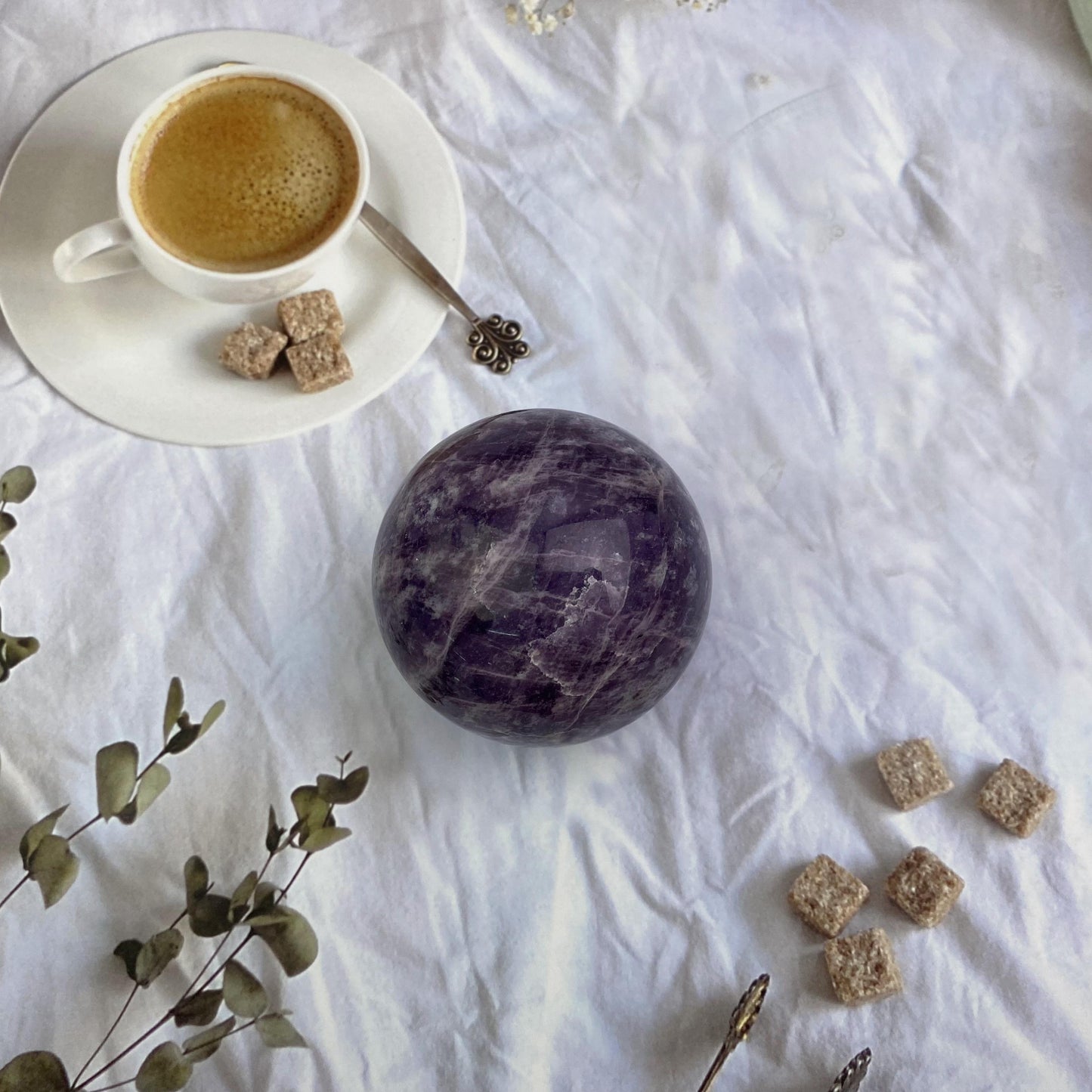 Natural polished crystal quartz ball dark purple mica sphere spiritual healing lepidolite sphere for decoration 1kg