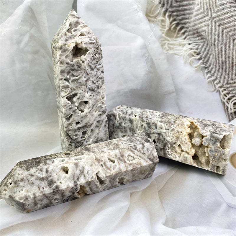 Wholesale natural crystals sphalerite tower for decoraiotion 1kg