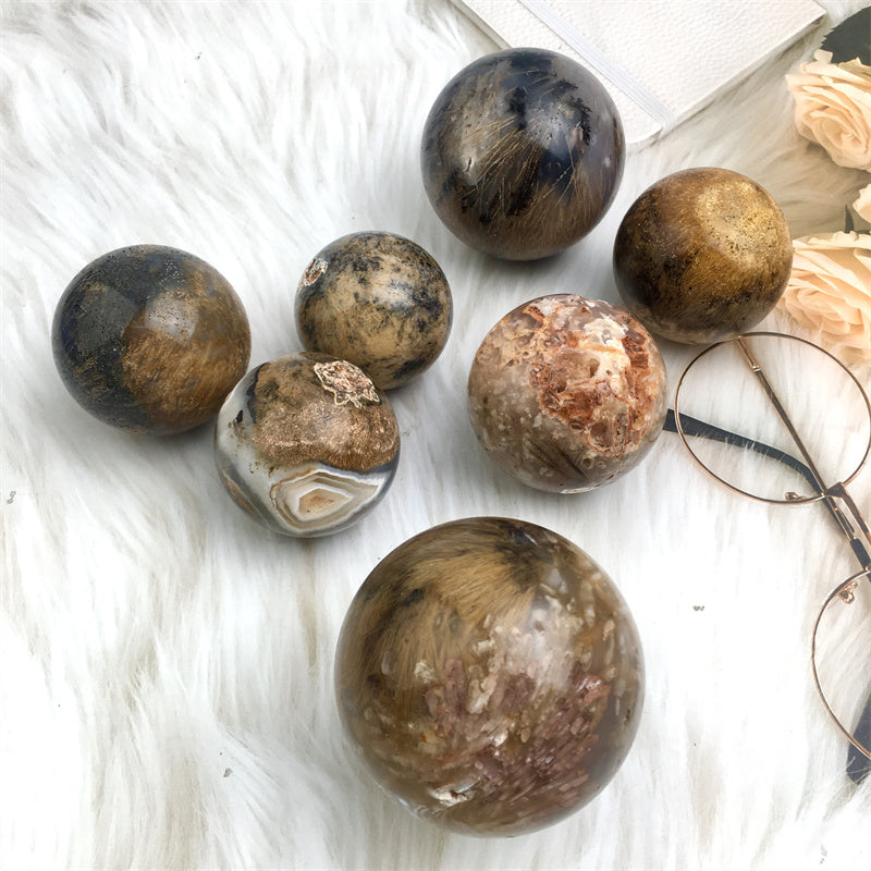 Wholesale High Quality Natural Large Crystal Ball Rutilated Agate Sphere For Decoration 1kg