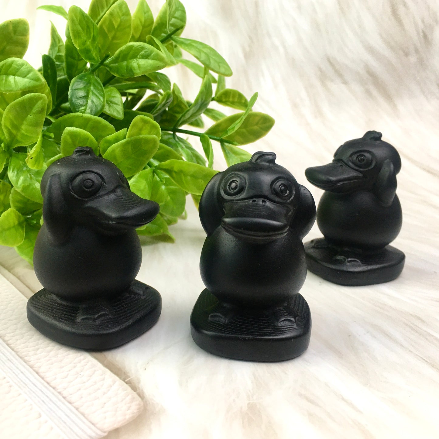 Wholesale high quality reiki naturalcrystal Black obsidian carving Collection for decoraiotion