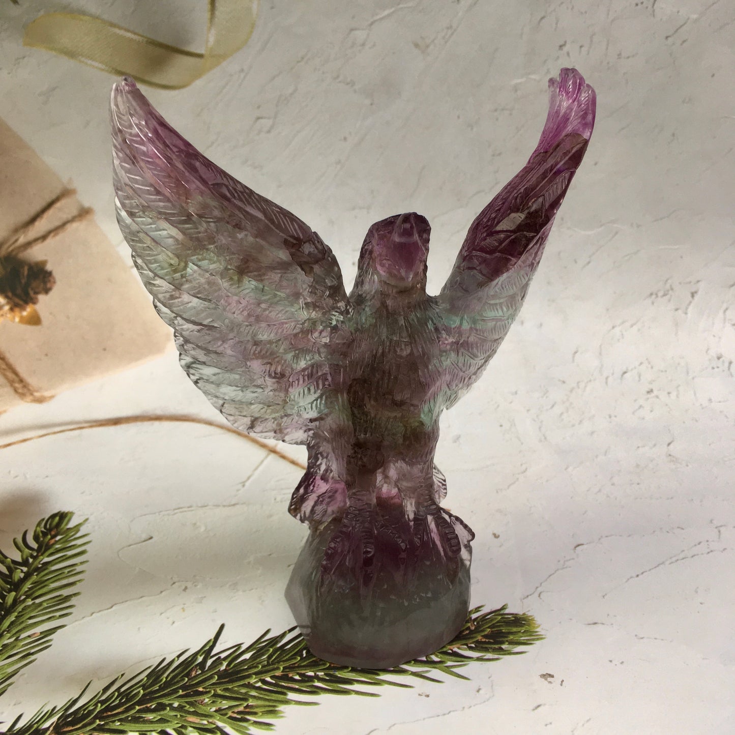 Wholesale natural quartz rainbow fluorite eagle bird carvings engraved crystal rainbow fluorite animal for gift