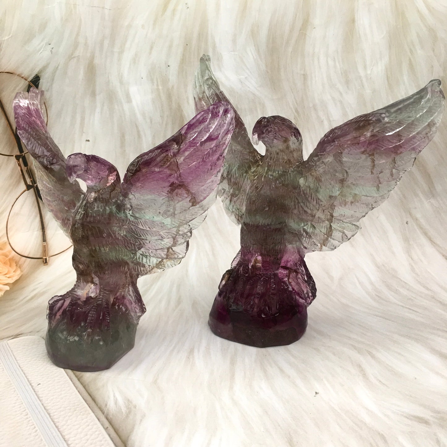 Wholesale natural quartz rainbow fluorite eagle bird carvings engraved crystal rainbow fluorite animal for gift
