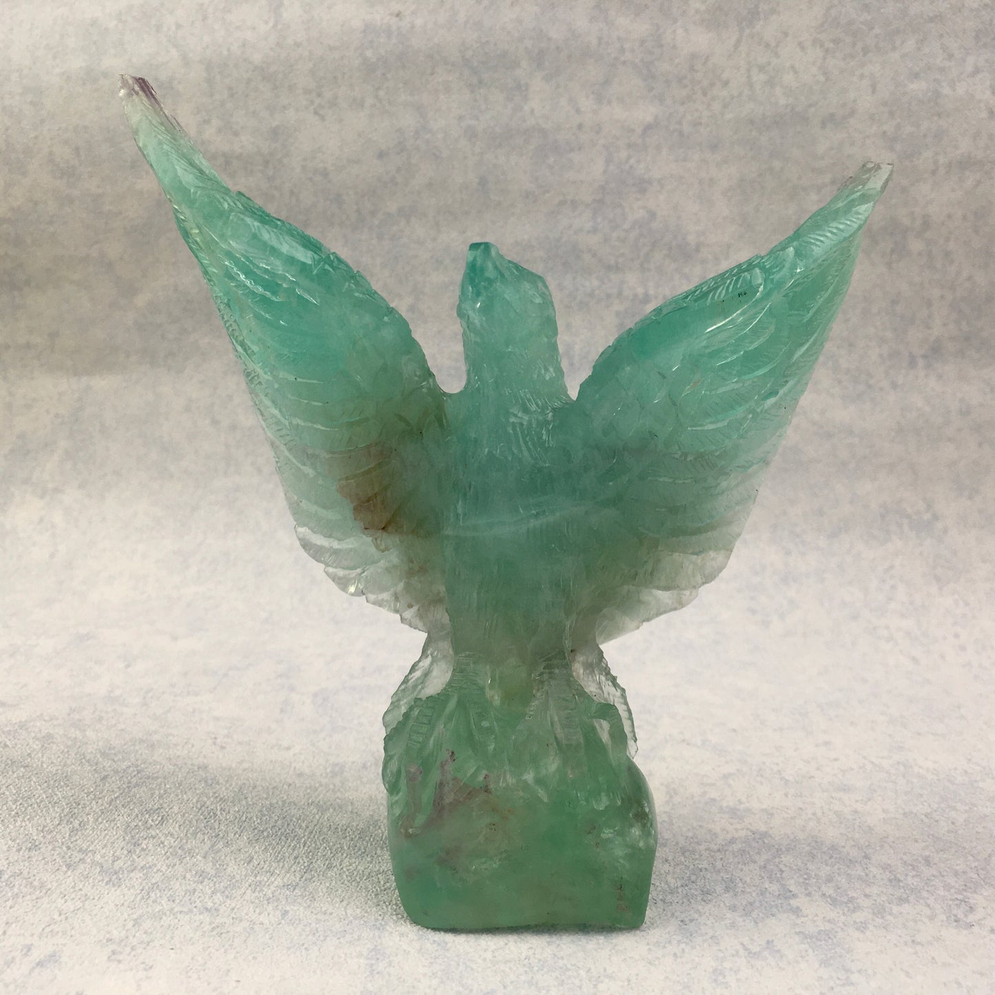 Wholesale natural quartz rainbow fluorite eagle bird carvings engraved crystal rainbow fluorite animal for gift