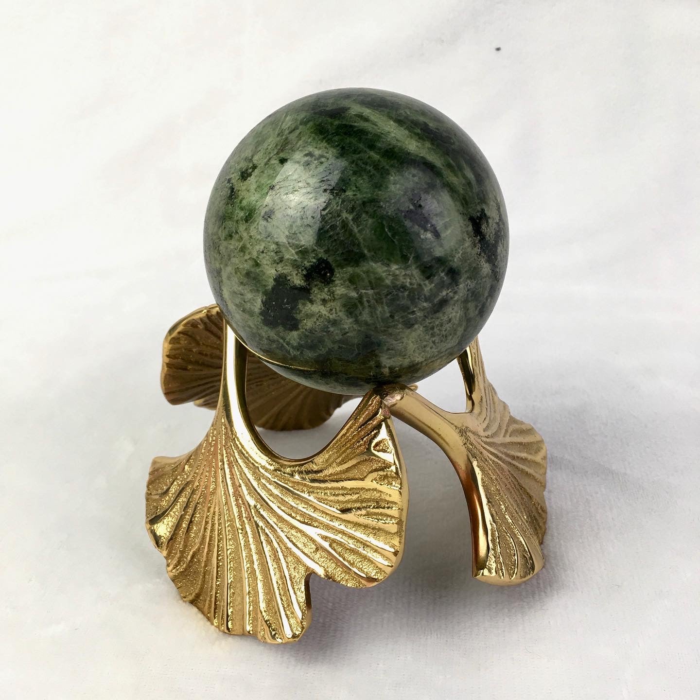 Wholesale Natural Healing Green tourmaline sphere for decoration 1kg