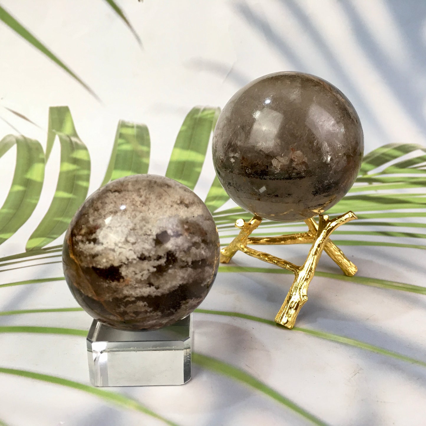 Wholesale high quality reiki natural garden ghost sphere for decoration 1kg