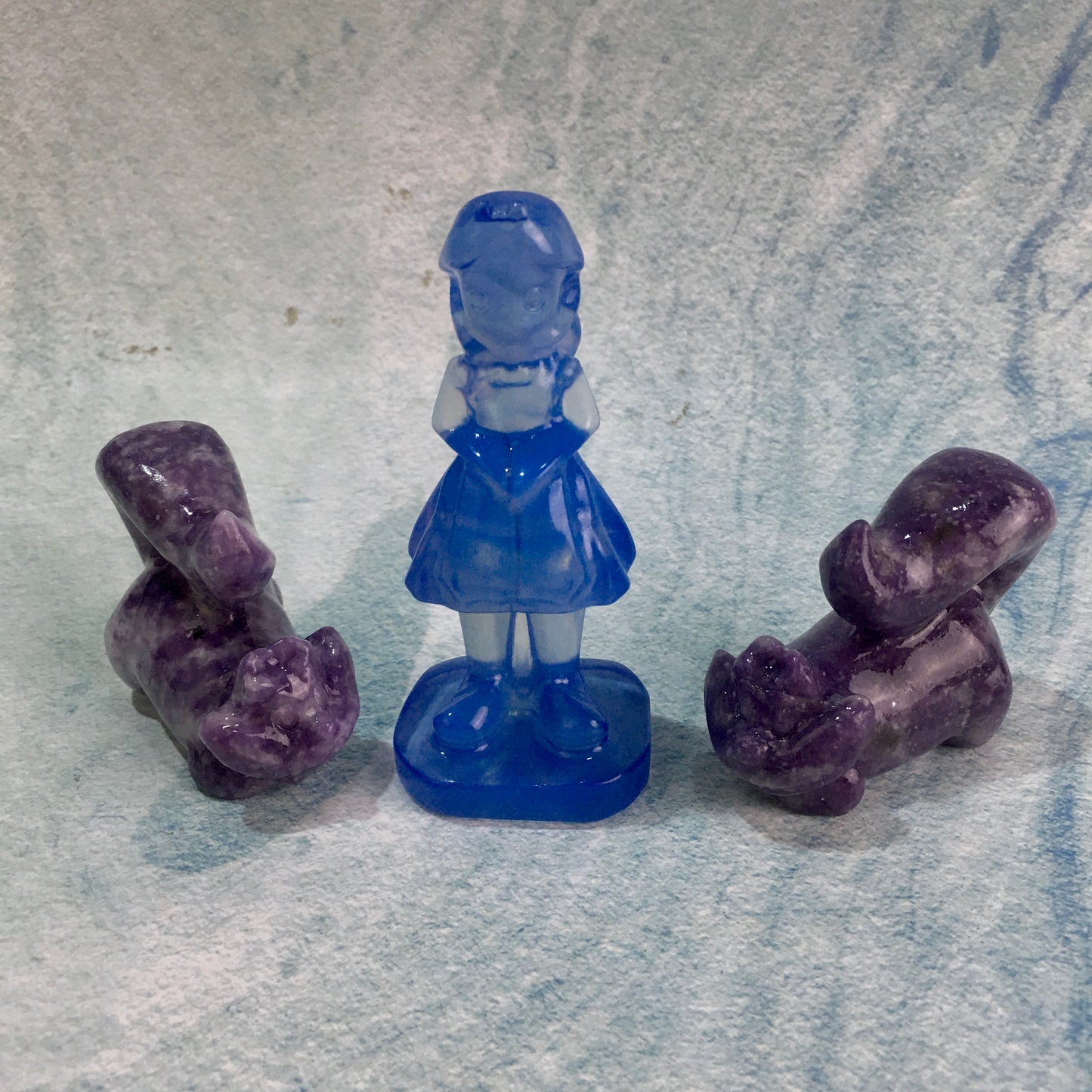 Wholesale high quality reiki natural crystal Alice and Cat carving for decoraiotion