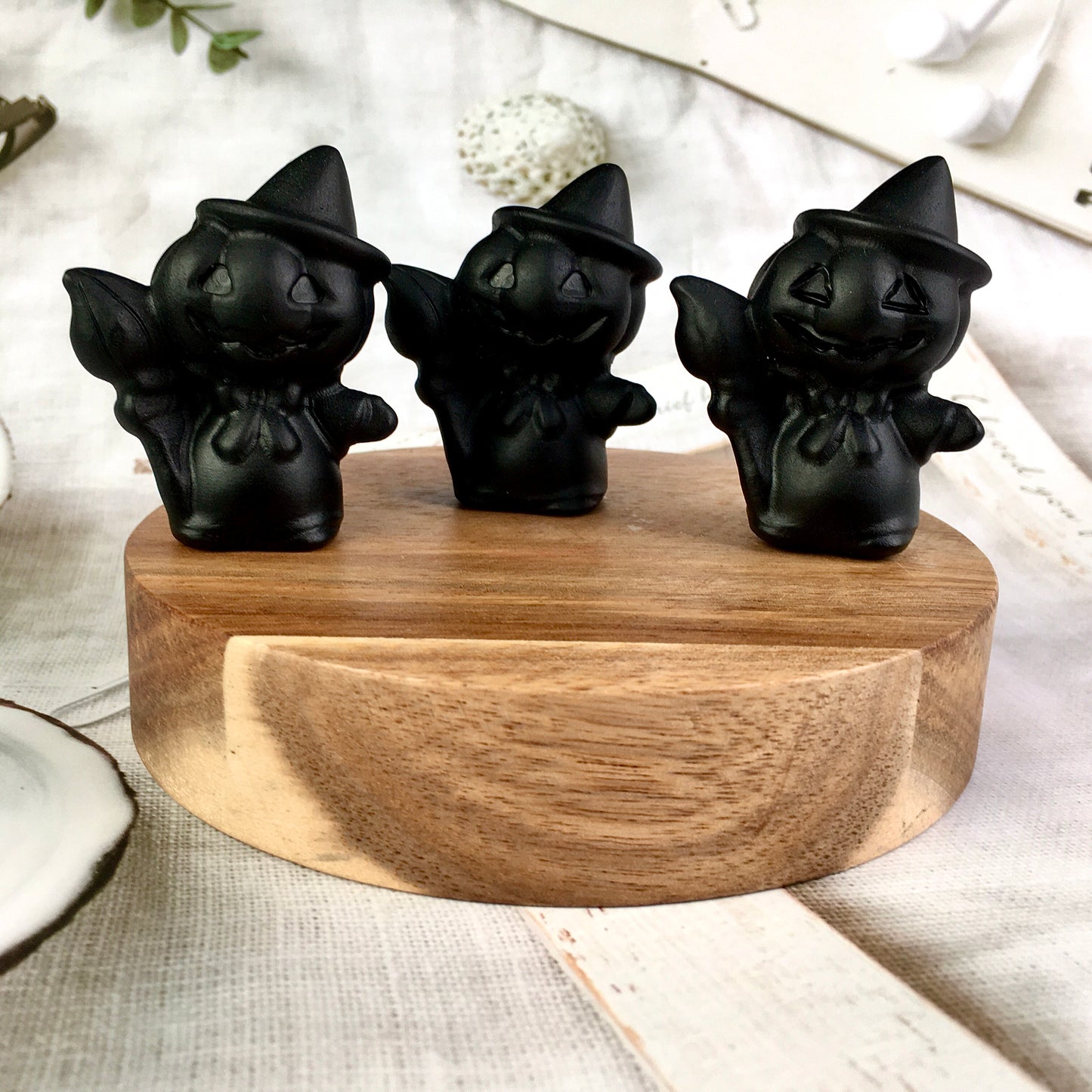 Wholesale high quality reiki naturalcrystal Black obsidian carving Collection for decoraiotion