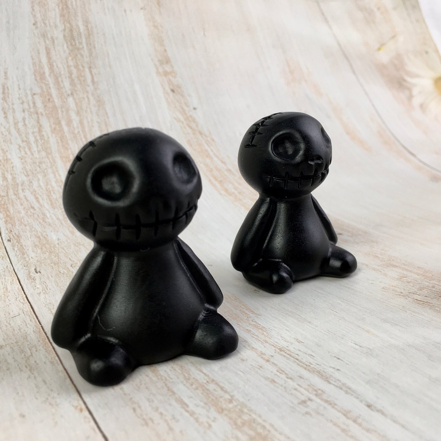 Wholesale high quality reiki naturalcrystal Black obsidian carving Collection for decoraiotion