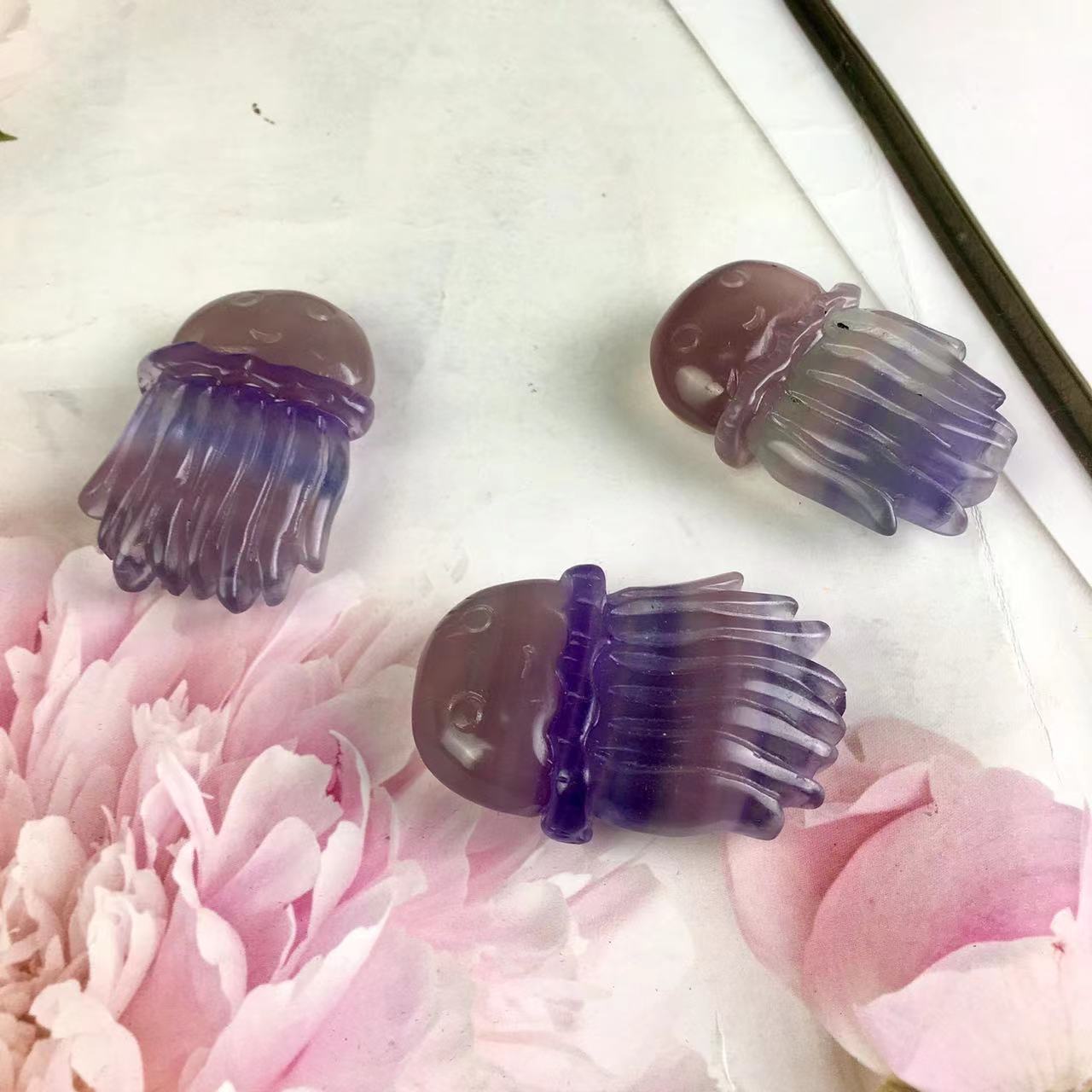 High quality wholesale Natural Crystal Flourite jellyfish For Decoration 1pc