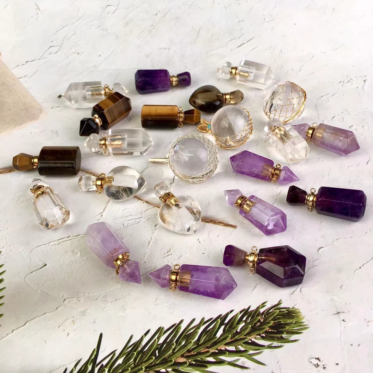 High quality wholesale Natural Crystal Perfume bottle For Decoration