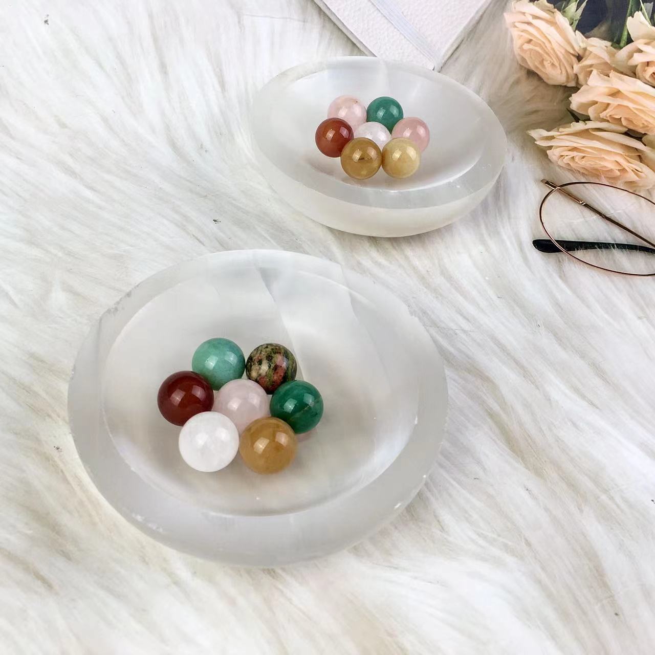 Wholesale high quality reiki natural crystal selenite bowl for decoraiotion