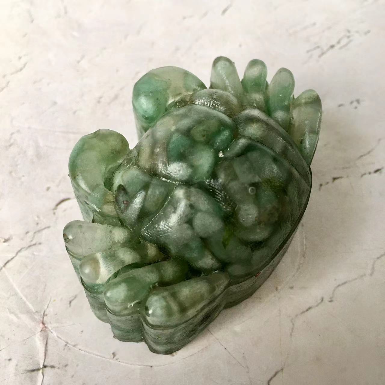 Natural Handmade Crystal Crafts Resin Crab Polished Tumbled Gravel Chip Stone For Decor