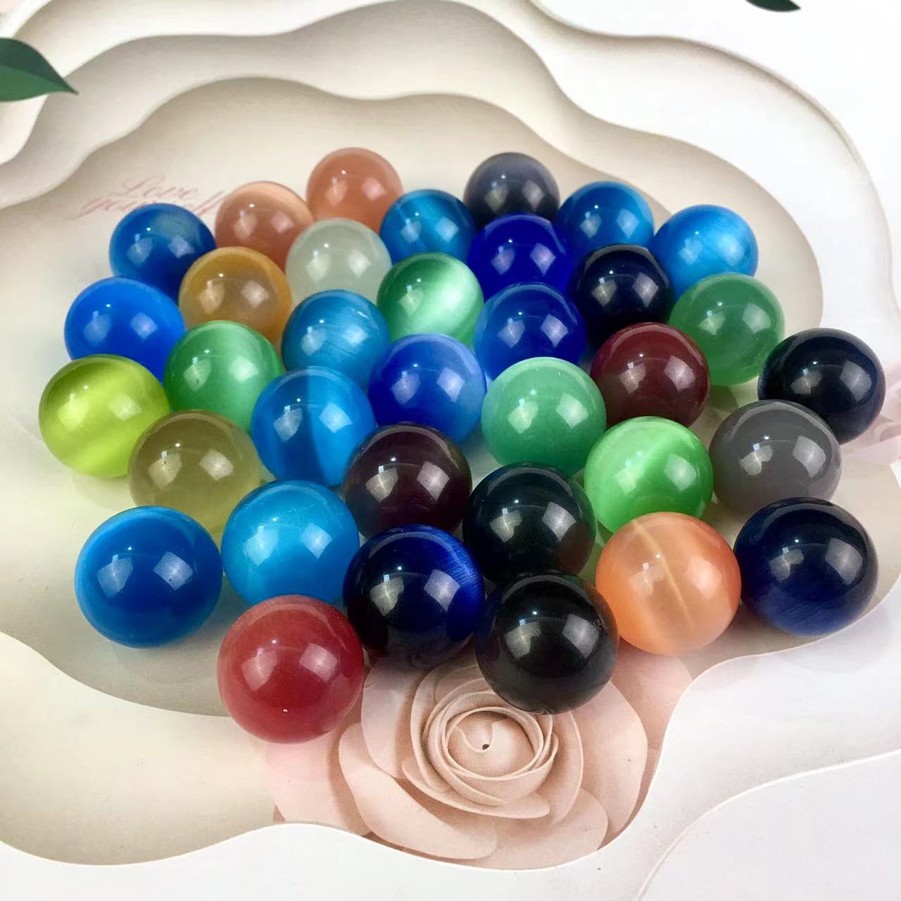 High quality wholesale Natural Crystal Man made cat eye beads For Decoration