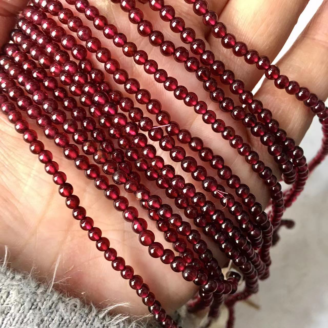 Natural Polish Red Garnet Gemstones Healing Crystal 3/4mm Round Beads Stretch mutil turn Bracelet