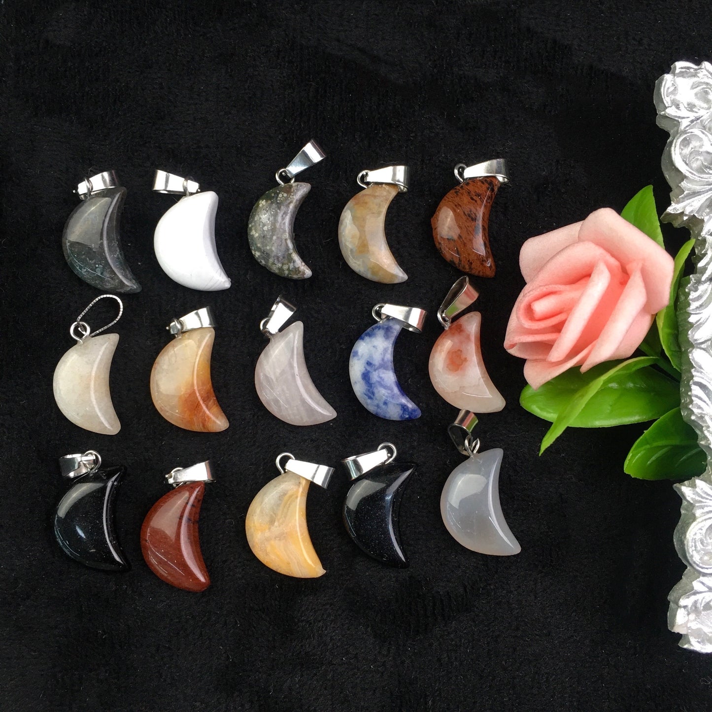 Wholesale mix Irregular stone pendants beads Natural Crystal quartz red agate green aventurine rose quartz kiwi blue spot red jasper black obsidian ocean jasper stone charms Healing Crystal gemstone charms for decoraiotion