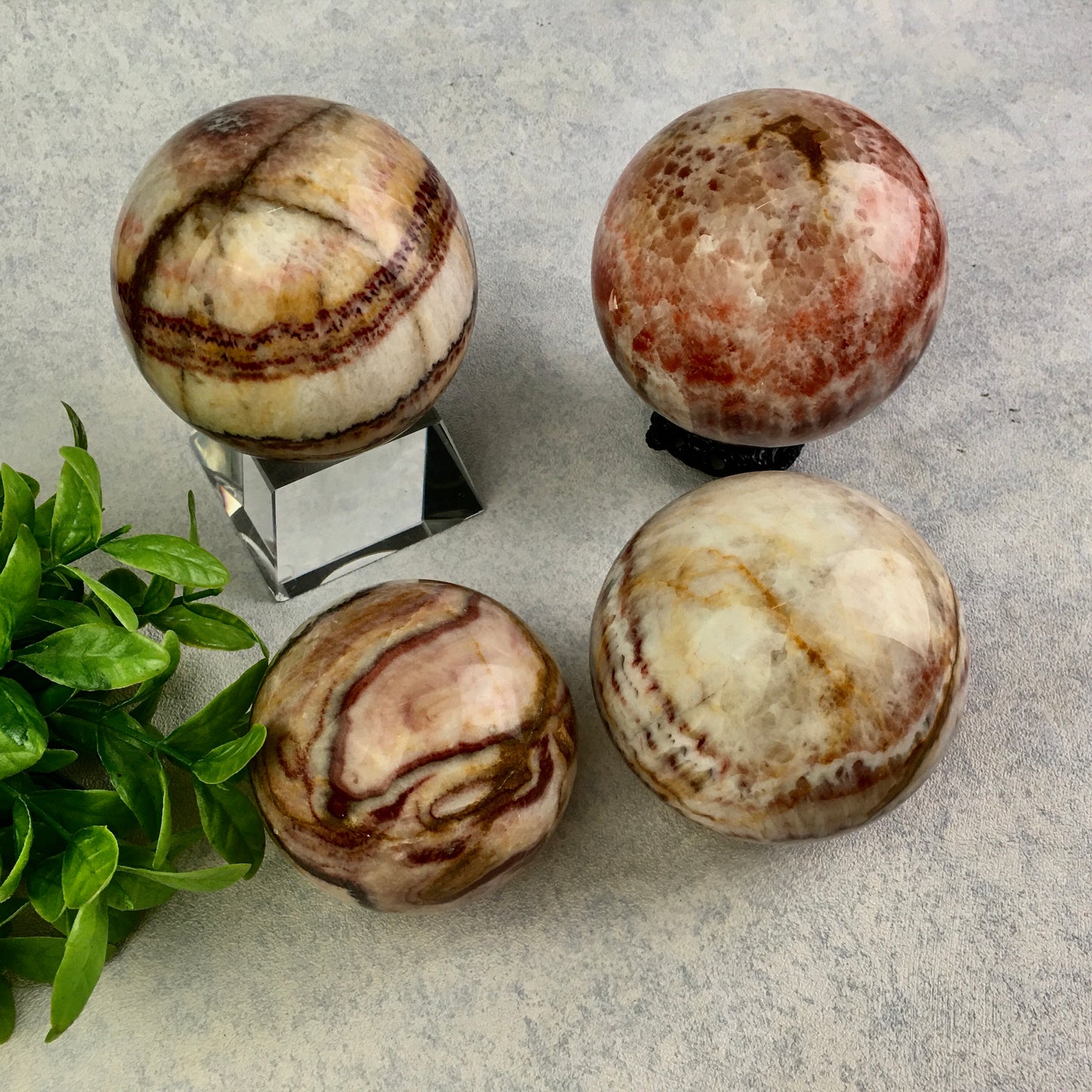 Wholesale Natural Pork Stone Tricolor Banded Calcite Sphere Ball Healing Crystal Rocks 1kg