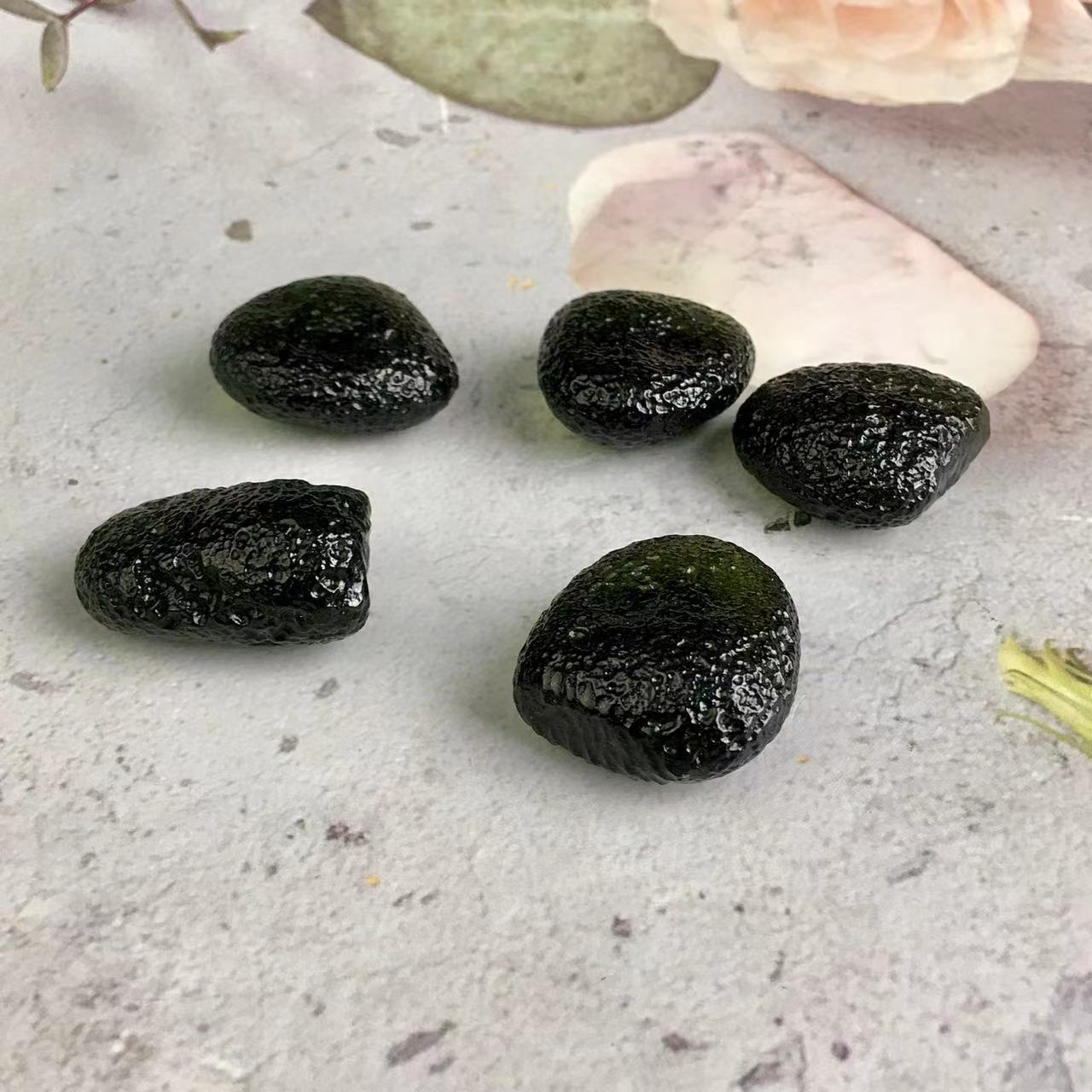 High quality wholesale Natural Crystal Manmade meteorite For Decoration 1g