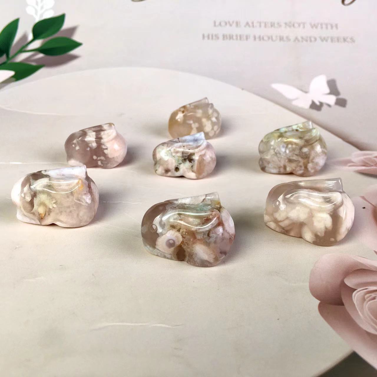 High quality wholesale Natural Crystal Sakura agate rabbit For Decoration
