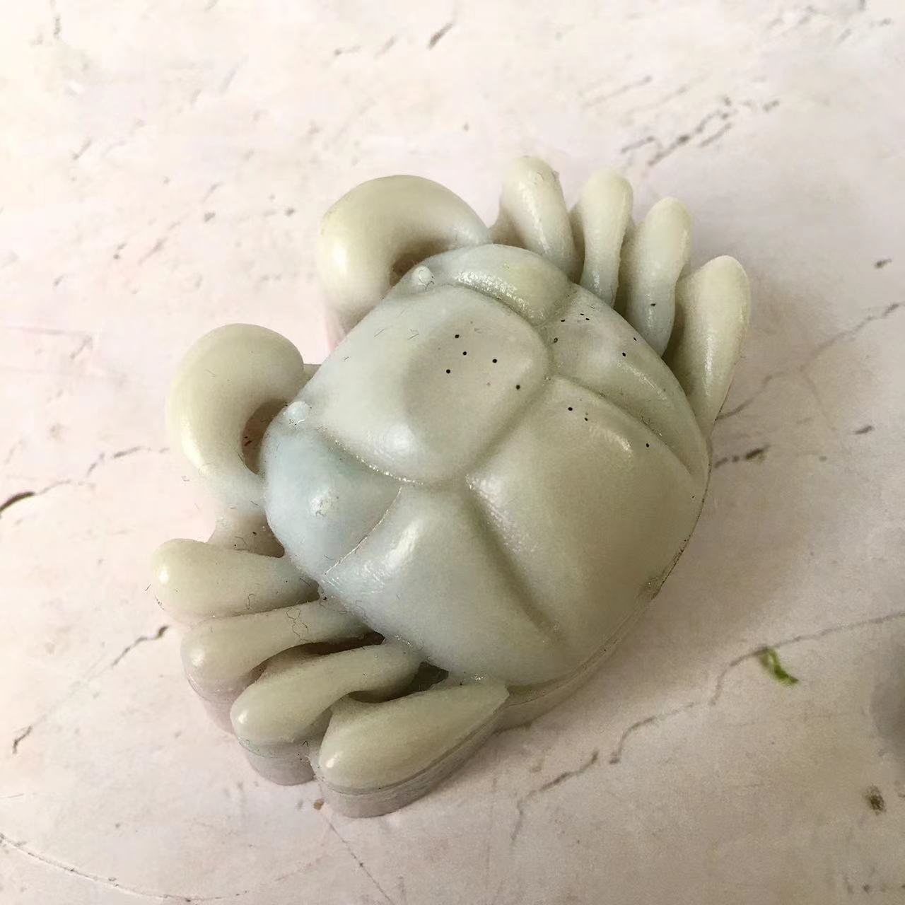 Natural Handmade Crystal Crafts Resin Crab Polished Tumbled Gravel Chip Stone For Decor