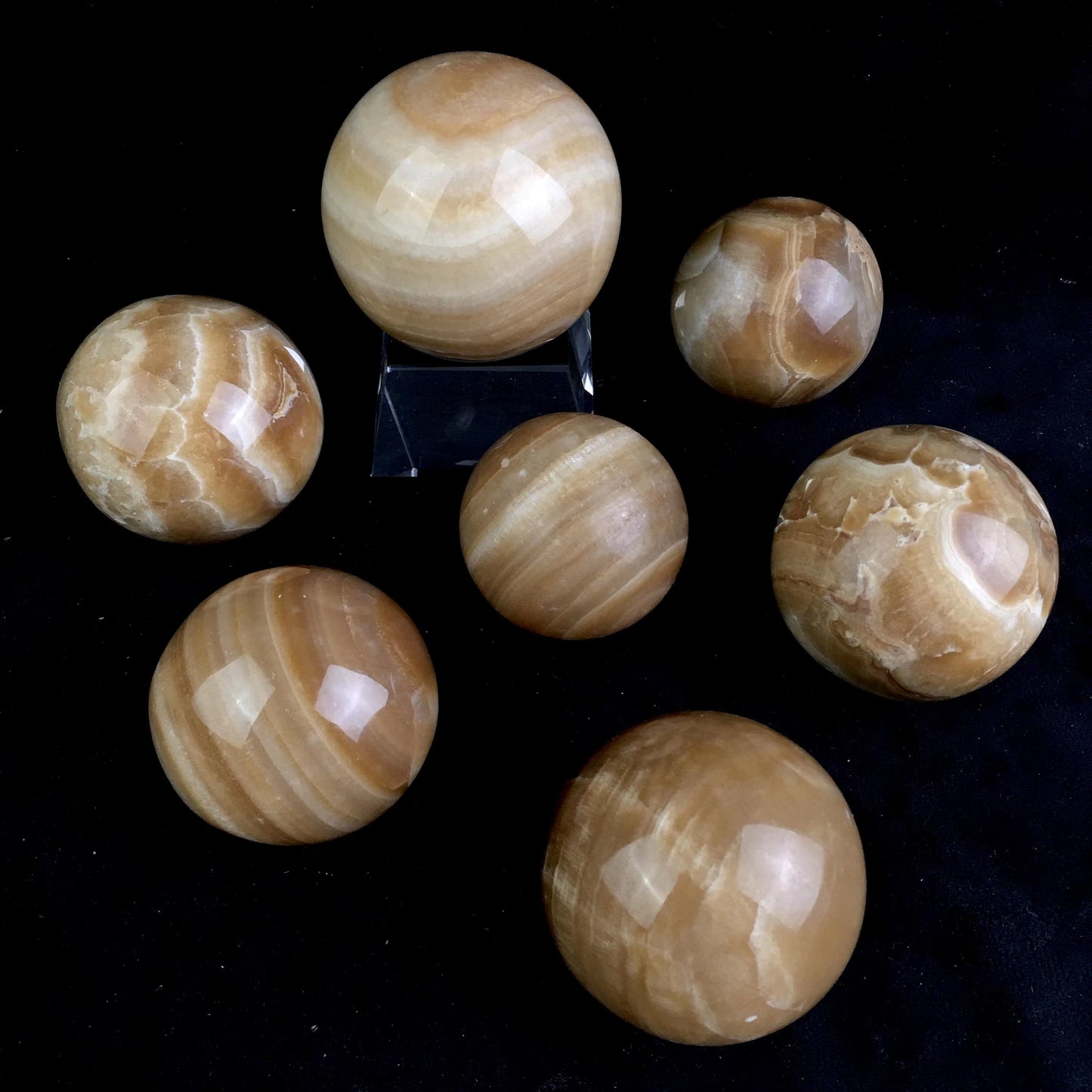 Wholesales high quality Yellow jade sphere natural healing crystal sphere gemstone for home decoration 1kg