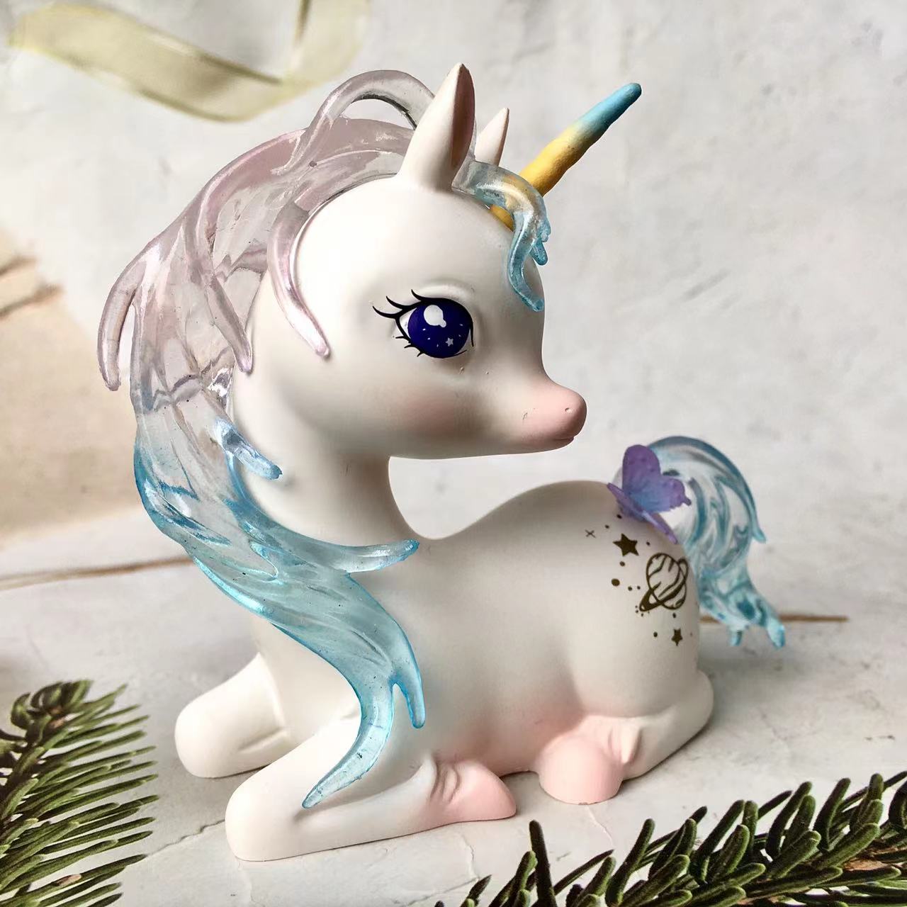 Resin Animals Beautiful Horse Sculpture Unicorn Garden set for gift