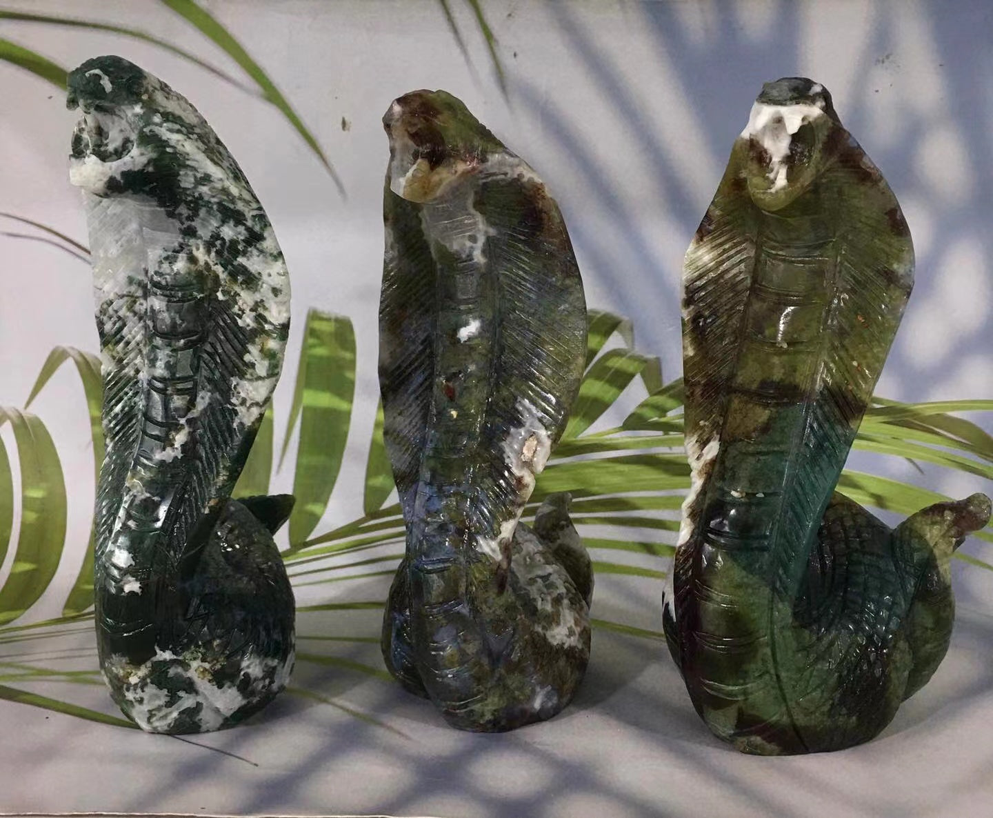 High quality wholesale Hand carved Natural Crystal moss agate snake For Decoration