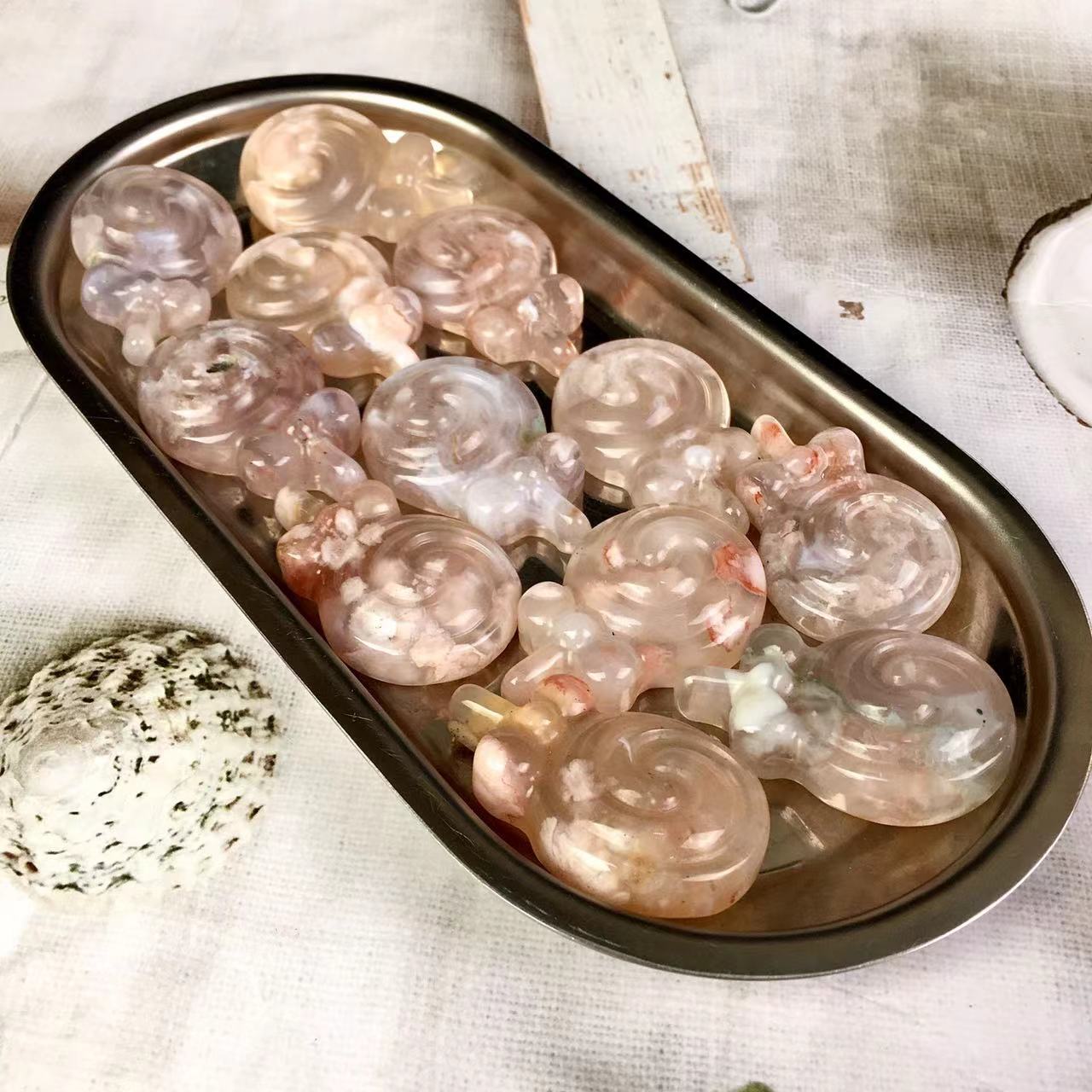 Wholesale Natural Crystal Stone Hand Carved Sakura Agate Lollipop Healing Crystals For Decoration