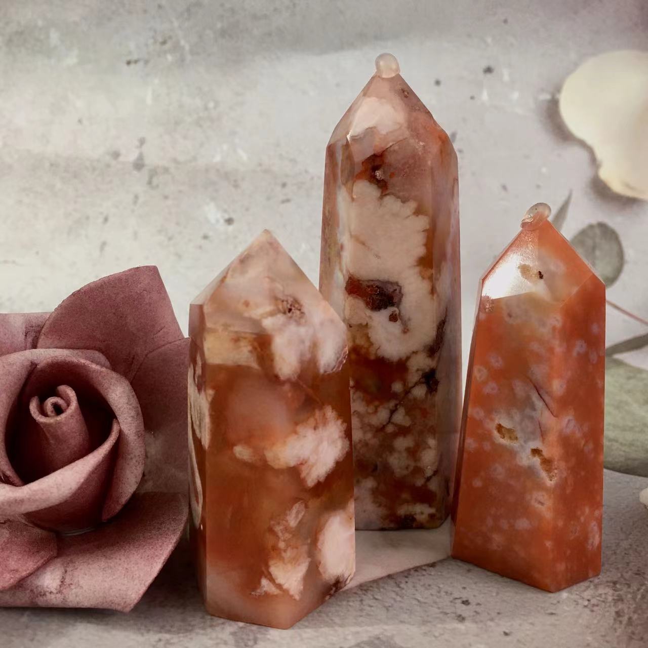 Wholesale high quality reiki natural crystal Red sakure agate tower for decoraiotion 1kg