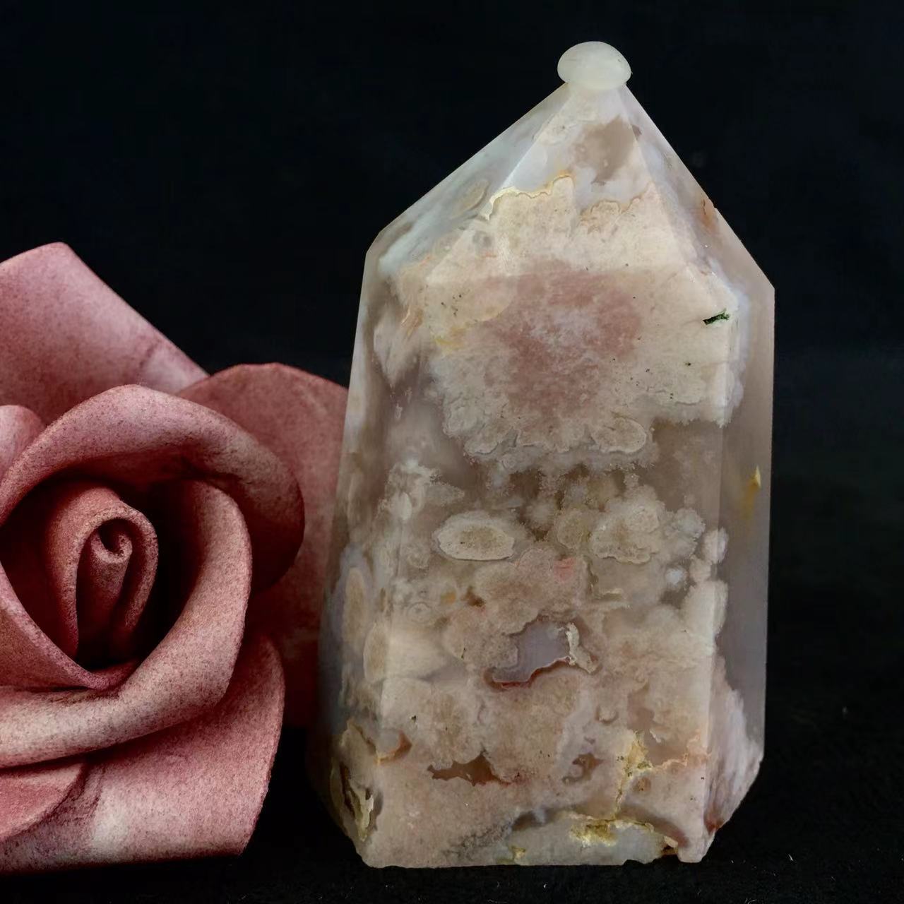 Wholesale Natural Quartz Crystal Sakura agate Tower for decoraiotion 1kg