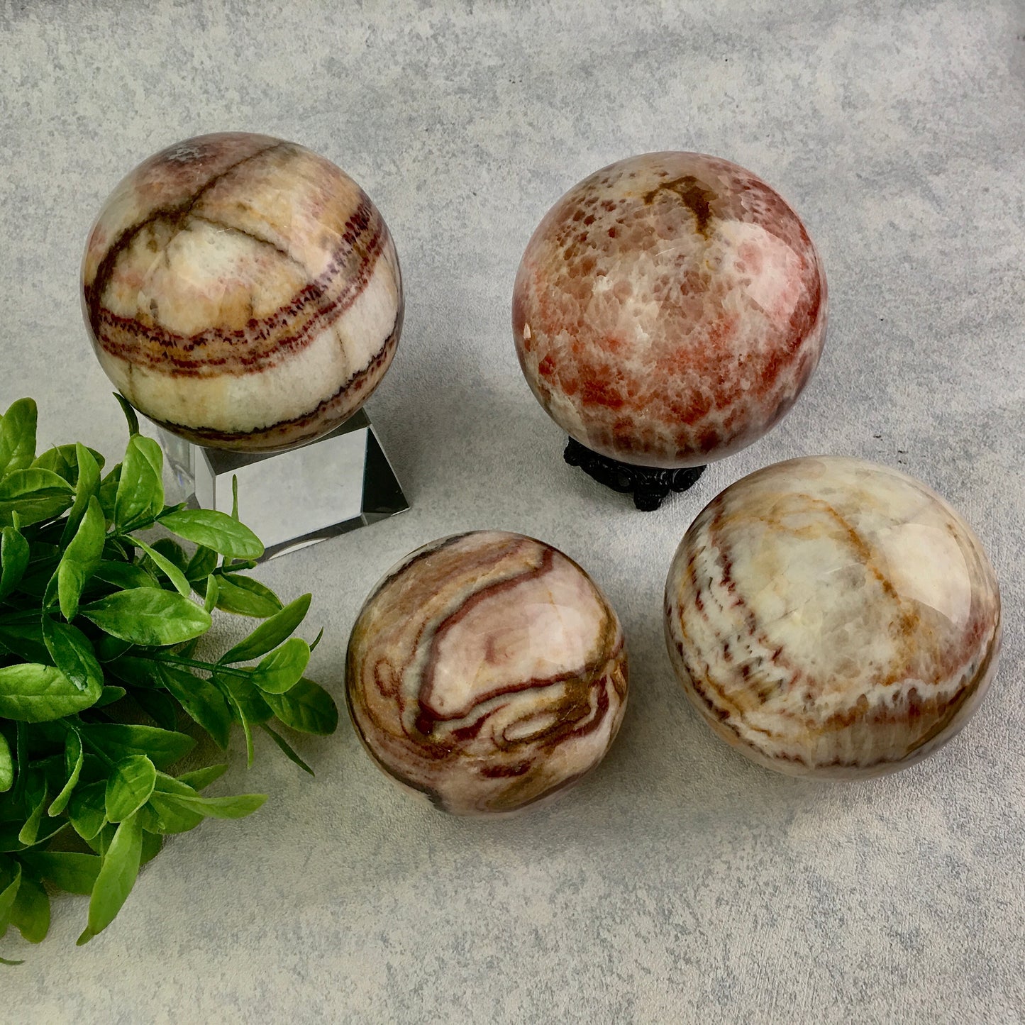 Wholesale Natural Pork Stone Tricolor Banded Calcite Sphere Ball Healing Crystal Rocks 1kg