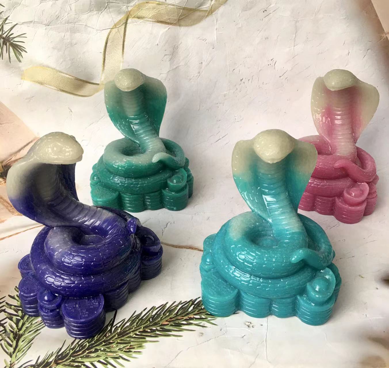 Multi color Snake Polished Carving Luminous Crystal Carved Snake