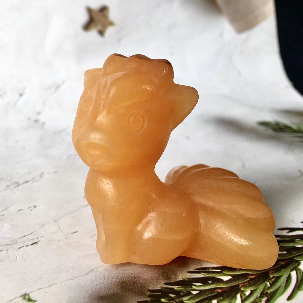 Wholesale Natural Crystal Gemstone Orange Calcite small fox Crystal healing crystals crafts