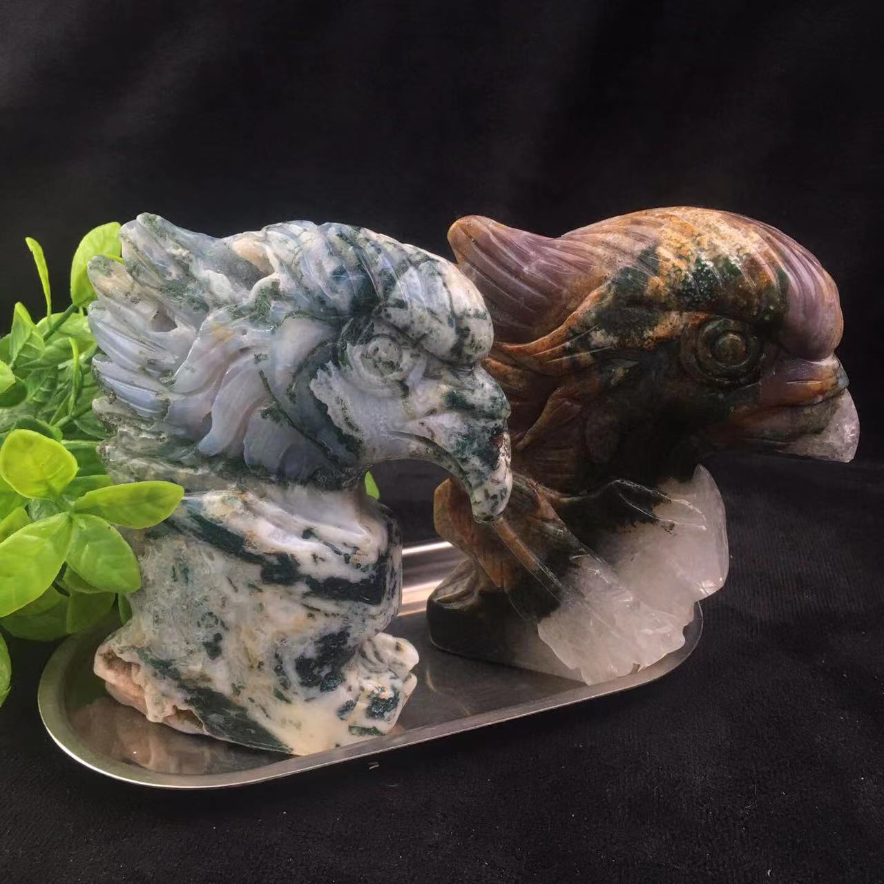 Wholesale natural stone crystals healing stones crafts souvenir moss agate eagle green quartz with geodes souvenir