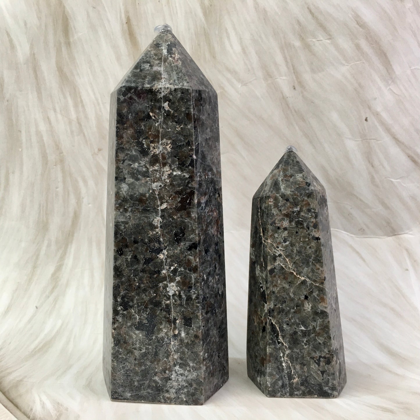 Wholesale natural crystal yooperlite tower for decoration 1kg