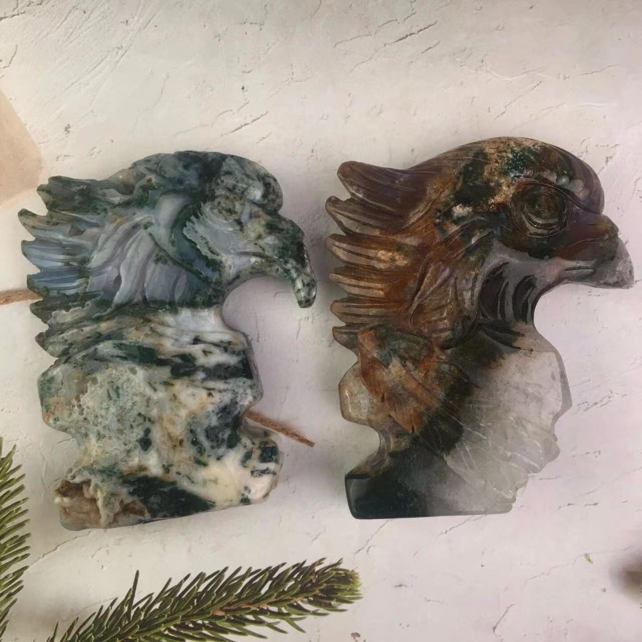 Wholesale natural stone crystals healing stones crafts souvenir moss agate eagle green quartz with geodes souvenir