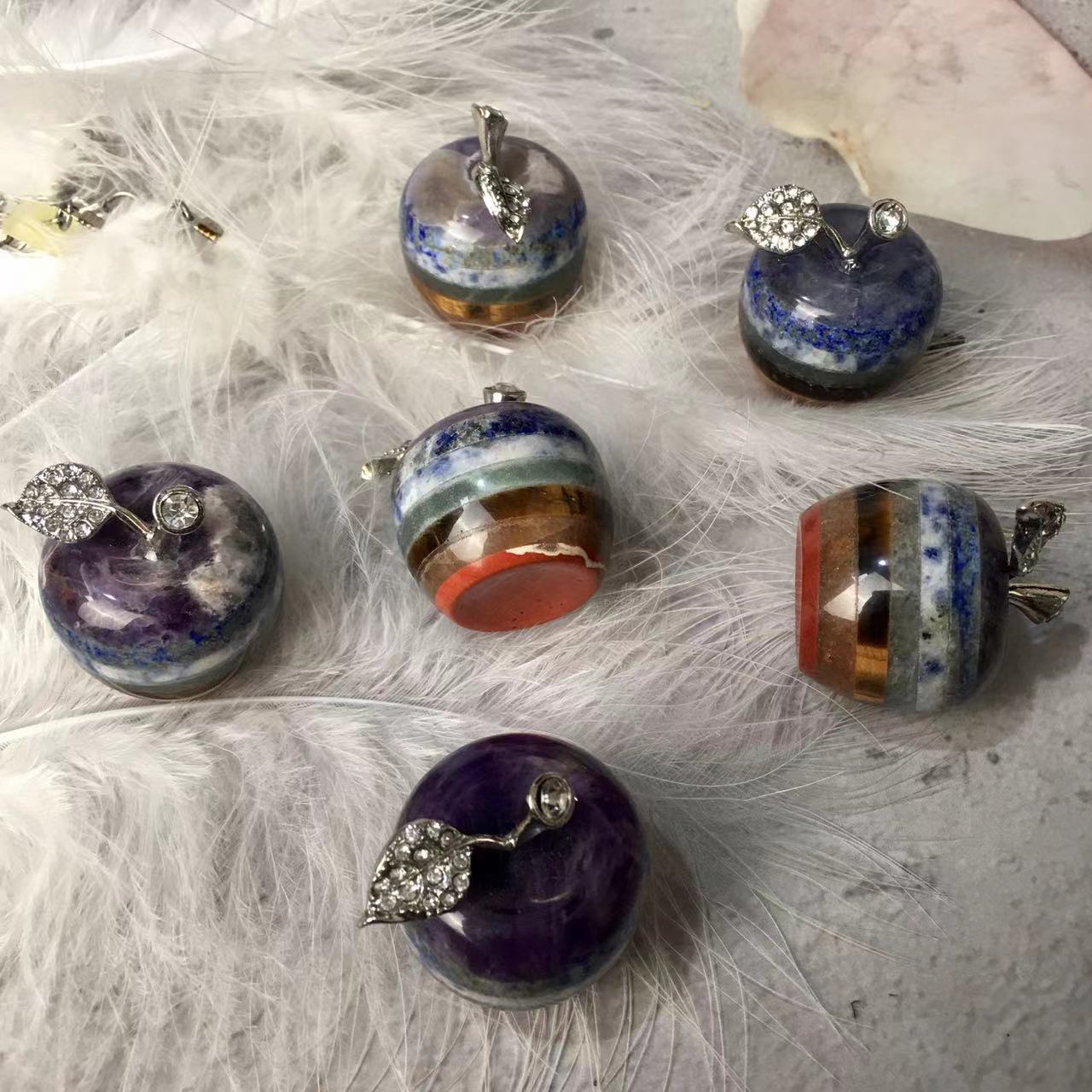 Wholesale Natural Crystal Healing Chakra Apple Crystal Stones 7 Chakra Apple For Gift