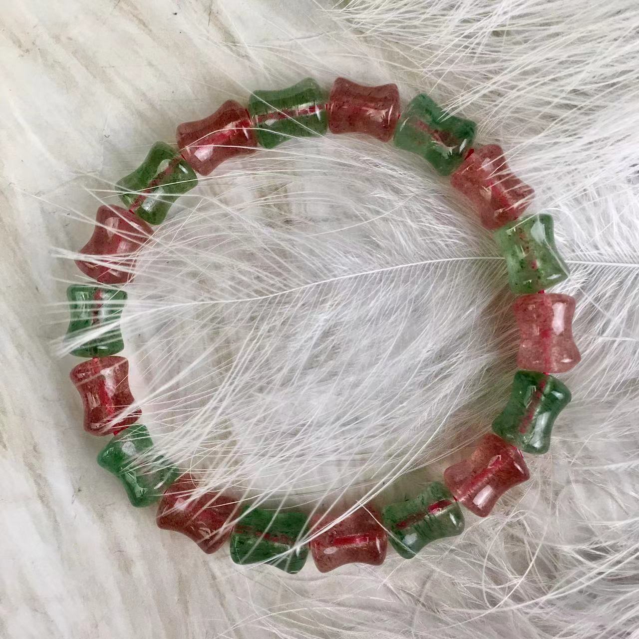 New Natural Strawberry Crystal Bracelet /Bangle Women's crystal Green strawberry and red strawberry bracelet 6mm