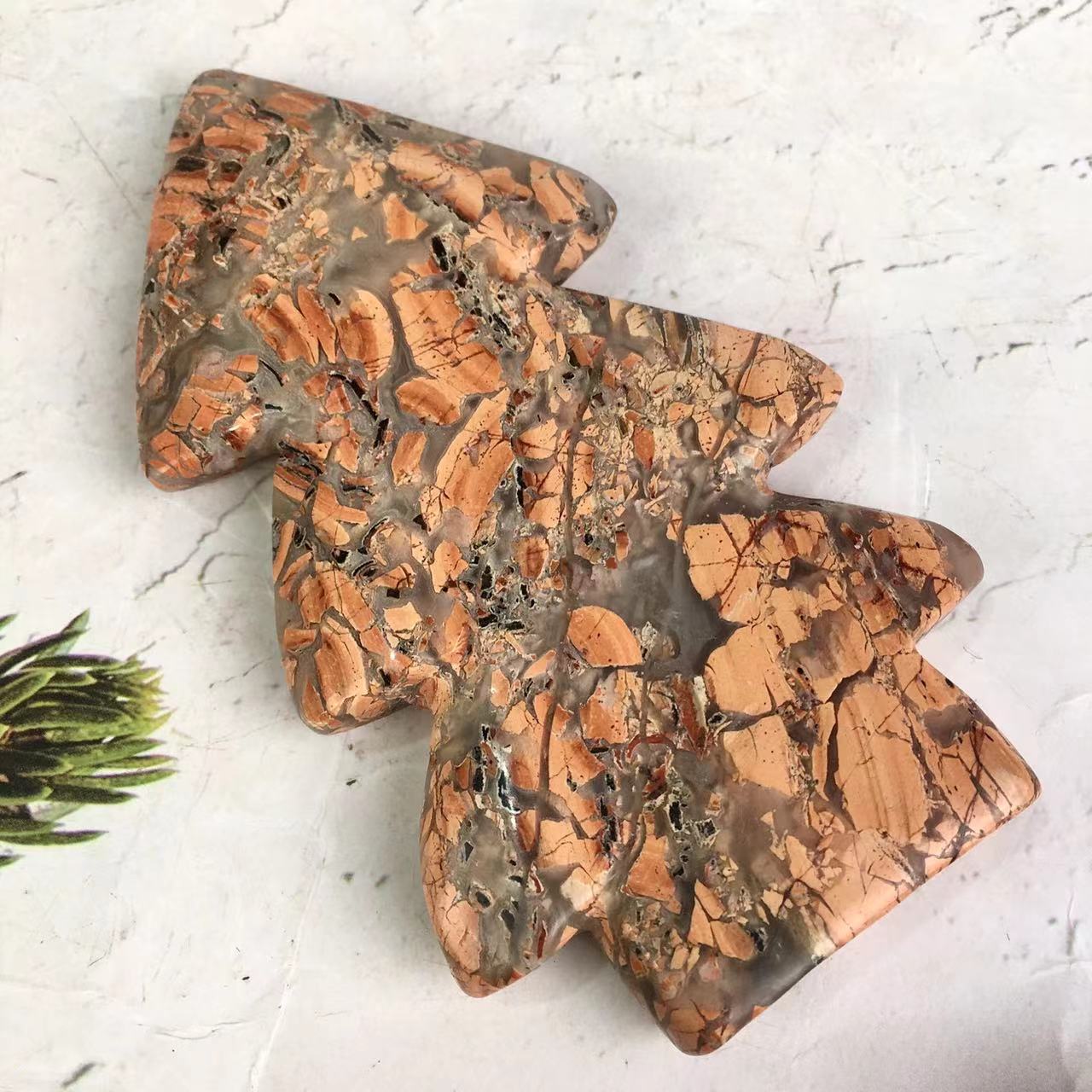 Natural crystal Christmas Tree Hand-carved Crystal Pine Christmas Tree For Christmas Decor