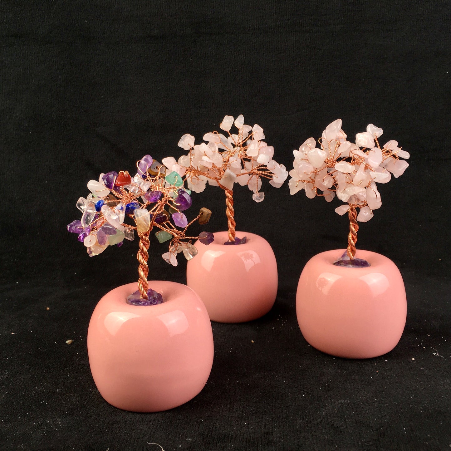 Wholesale bulk Natural Crystal Craft Tree Christmas mixed chips and rose quartz Gemstone Bonsai Coppe Crystal Tree for decoraiotion
