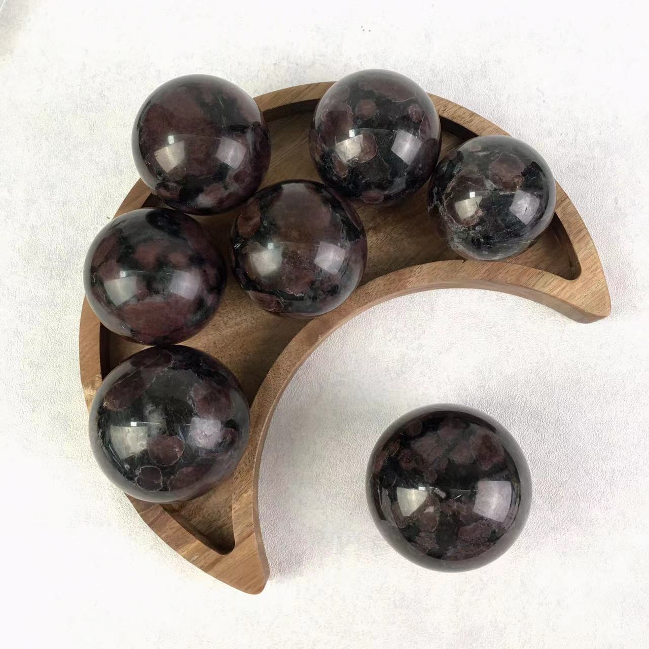 Wholesale high quality reiki natural fireworks garnet sphere for decoration 1kg