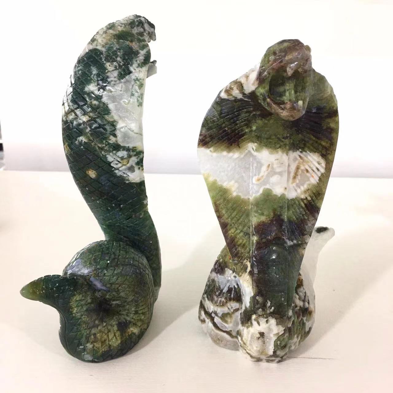 High quality wholesale Hand carved Natural Crystal moss agate snake For Decoration