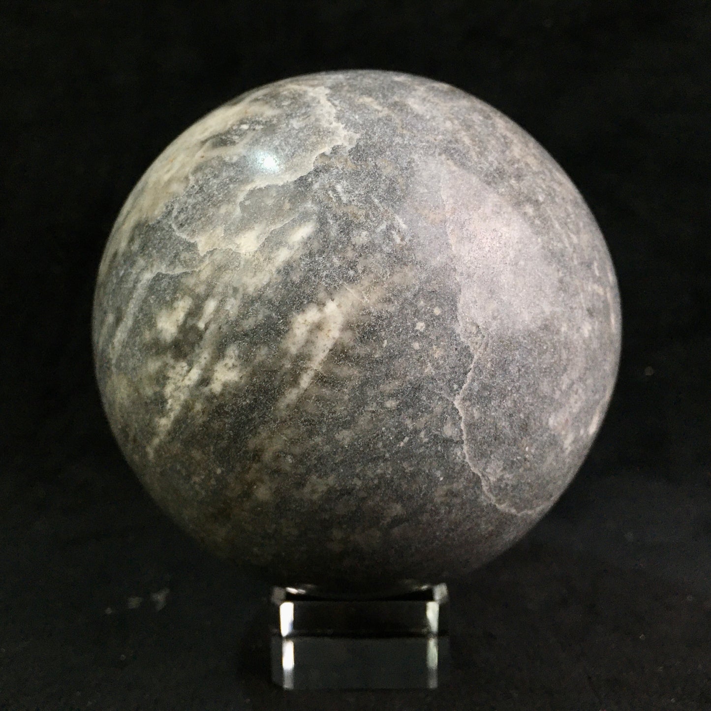 Wholesale high quality reiki natural soot stone sphere for decoration 1kg