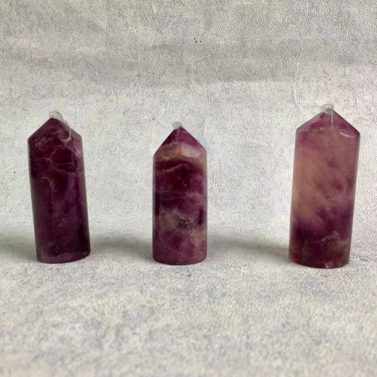 Wholesale natural purple fluorite crystal tower for decoraiotion 1kg